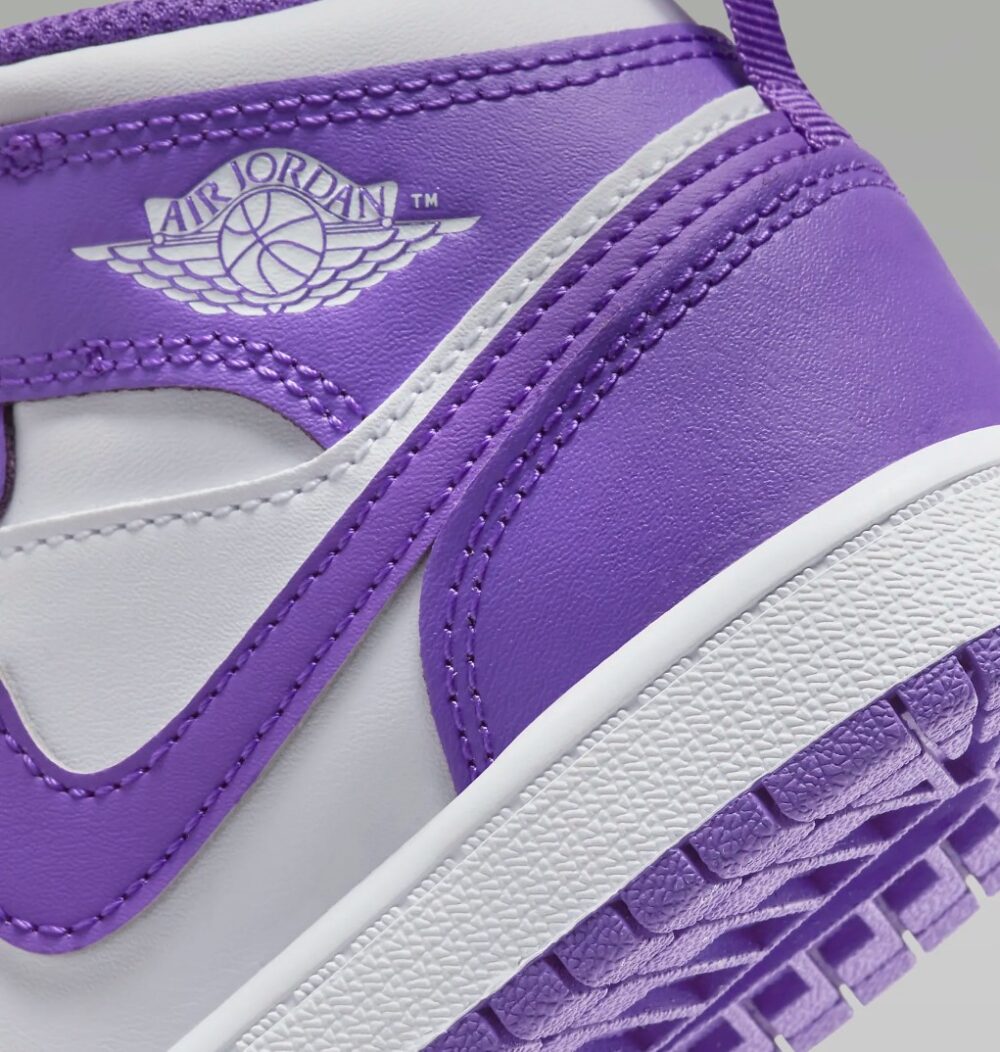 light purple jordans 1b